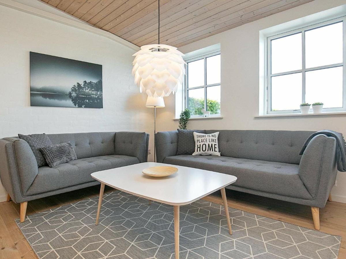 6 Person Holiday Home In Faaborg Room photo
